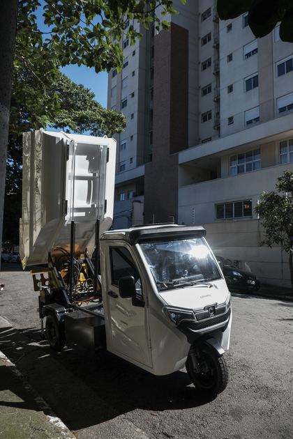 Besouro Eco T em operação em via urbana