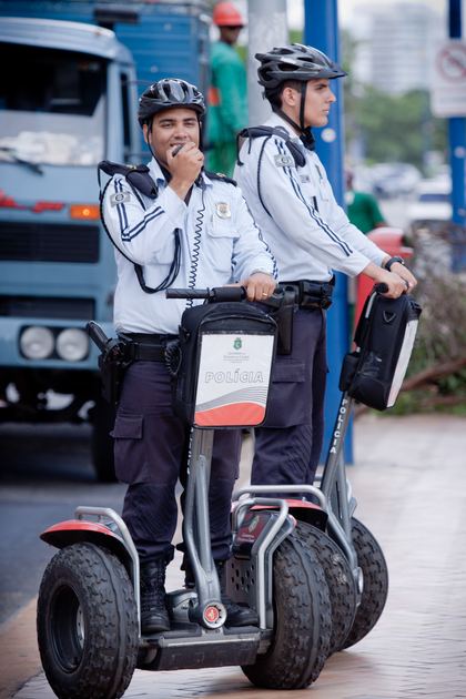 Segway X2 em patrulhamento de área externa